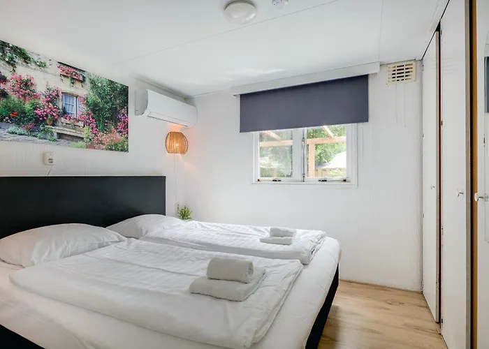 別荘 78 M2 Luxe Bos Welness Private Barrelsauna And Hottub And Airco *